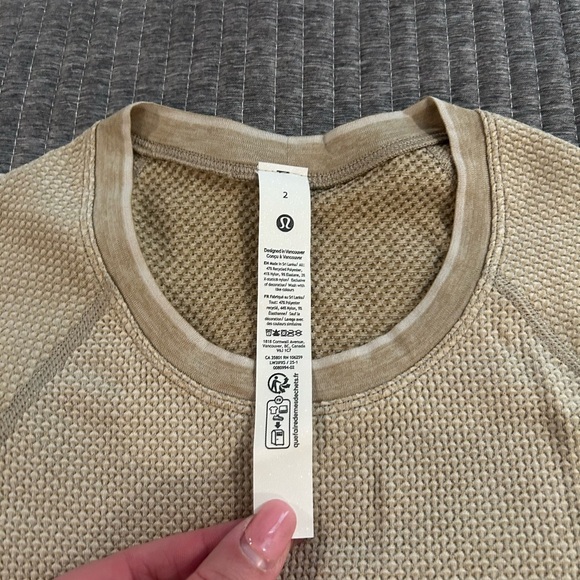 Lululemon Athletica Beige Textured Top - Picture 6 of 6